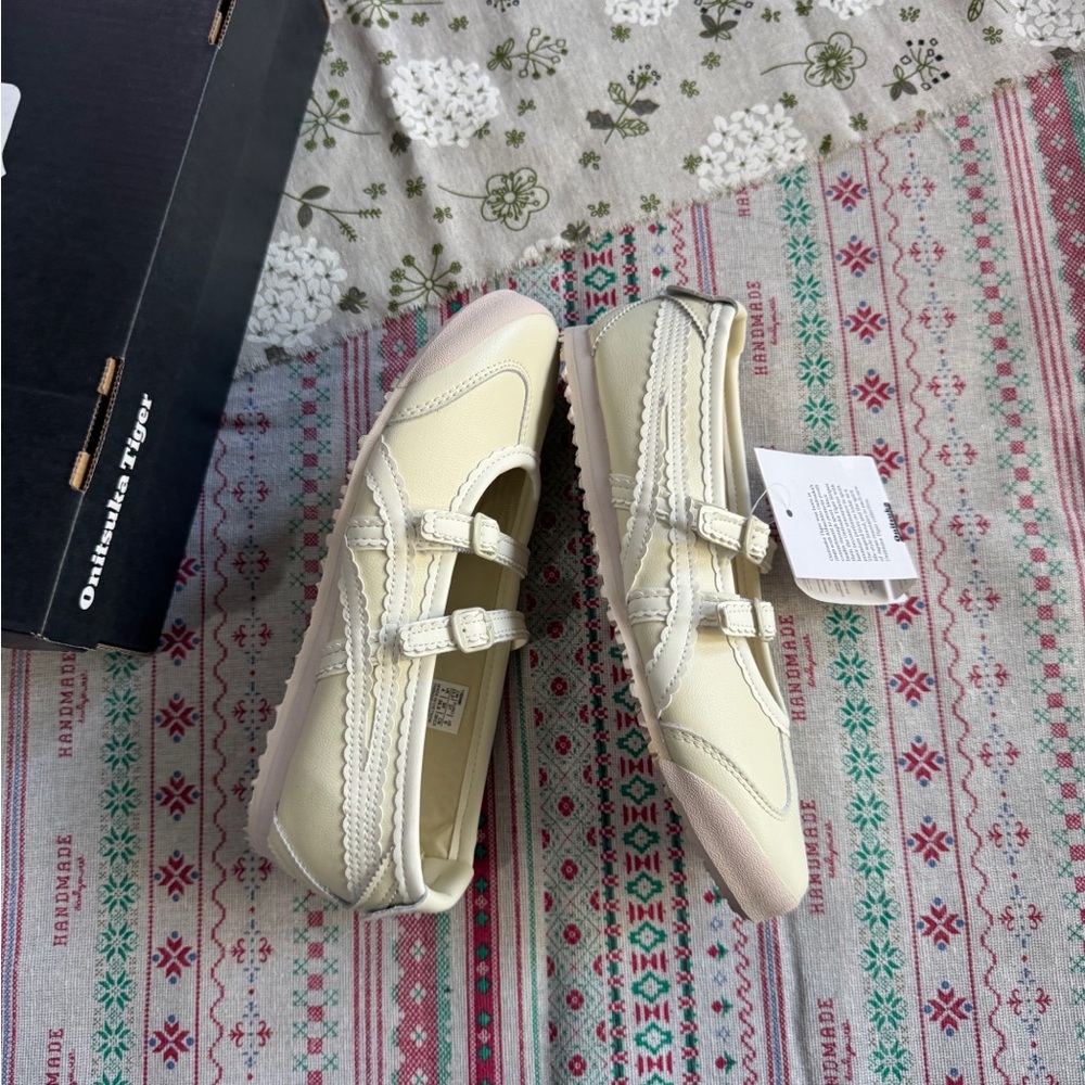 Onitsuka Tiger Cream Mary Jane Sneakers - Picture 6 of 8